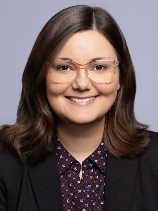 Headshot of Dr. Heather Laakso.